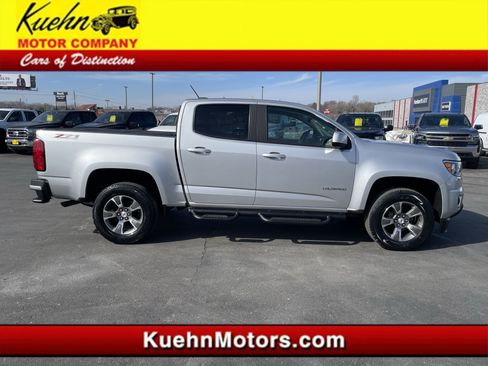 Used 2017 Chevrolet Colorado Z71 AWD/4WD image 1