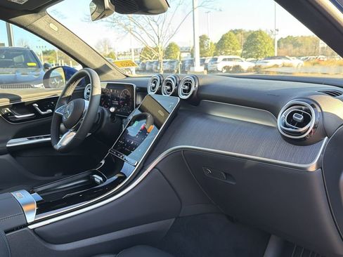 Certified 2025 Mercedes-Benz GLC 300 GLC 300 image 21