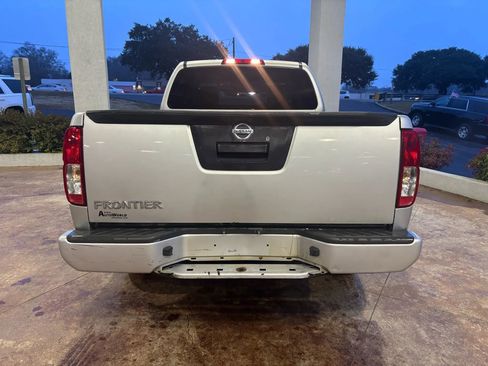 Used 2017 Nissan Frontier S image 5