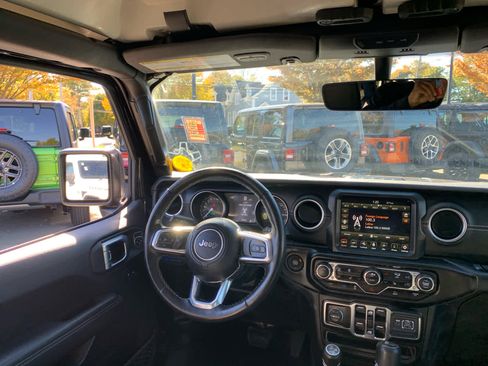 Used 2023 Jeep Wrangler Sahara w/ Cold Weather Group image 35