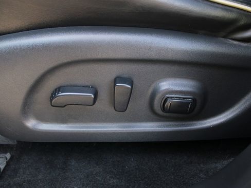 Used 2017 INFINITI QX60 Luxe w/ Deluxe Technology Package image 29