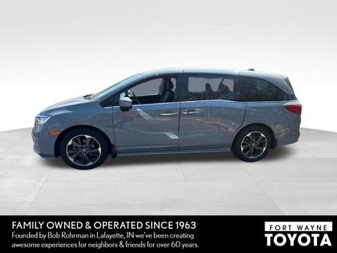 Used 2023 Honda Odyssey Elite image 5