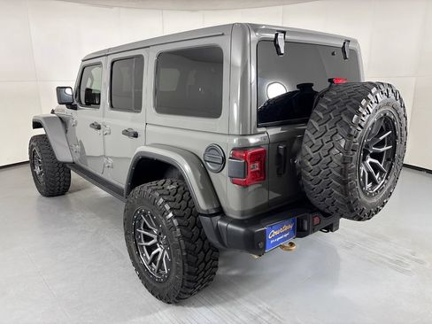 Used 2021 Jeep Wrangler Unlimited Rubicon w/ Trailer Tow Package AWD/4WD image 6