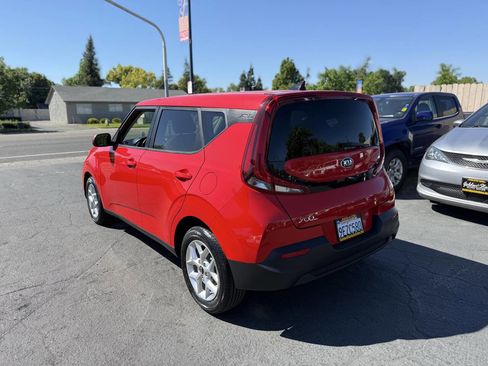 Used 2021 Kia Soul S image 5