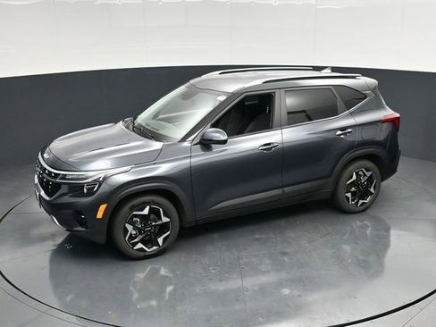 Used 2025 Kia Seltos S FWD image 52