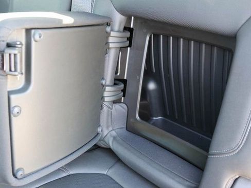 Used 2022 Chevrolet Silverado 1500 LTZ w/ LTZ Convenience Package II image 21