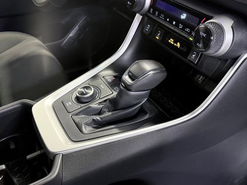 Used 2024 Toyota RAV4 SE image 11