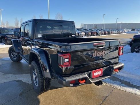 New 2026 Jeep Gladiator Mojave image 5