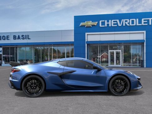 New 2027 Chevrolet Corvette Z06 w/ Stealth Interior Trim Package RWD image 5