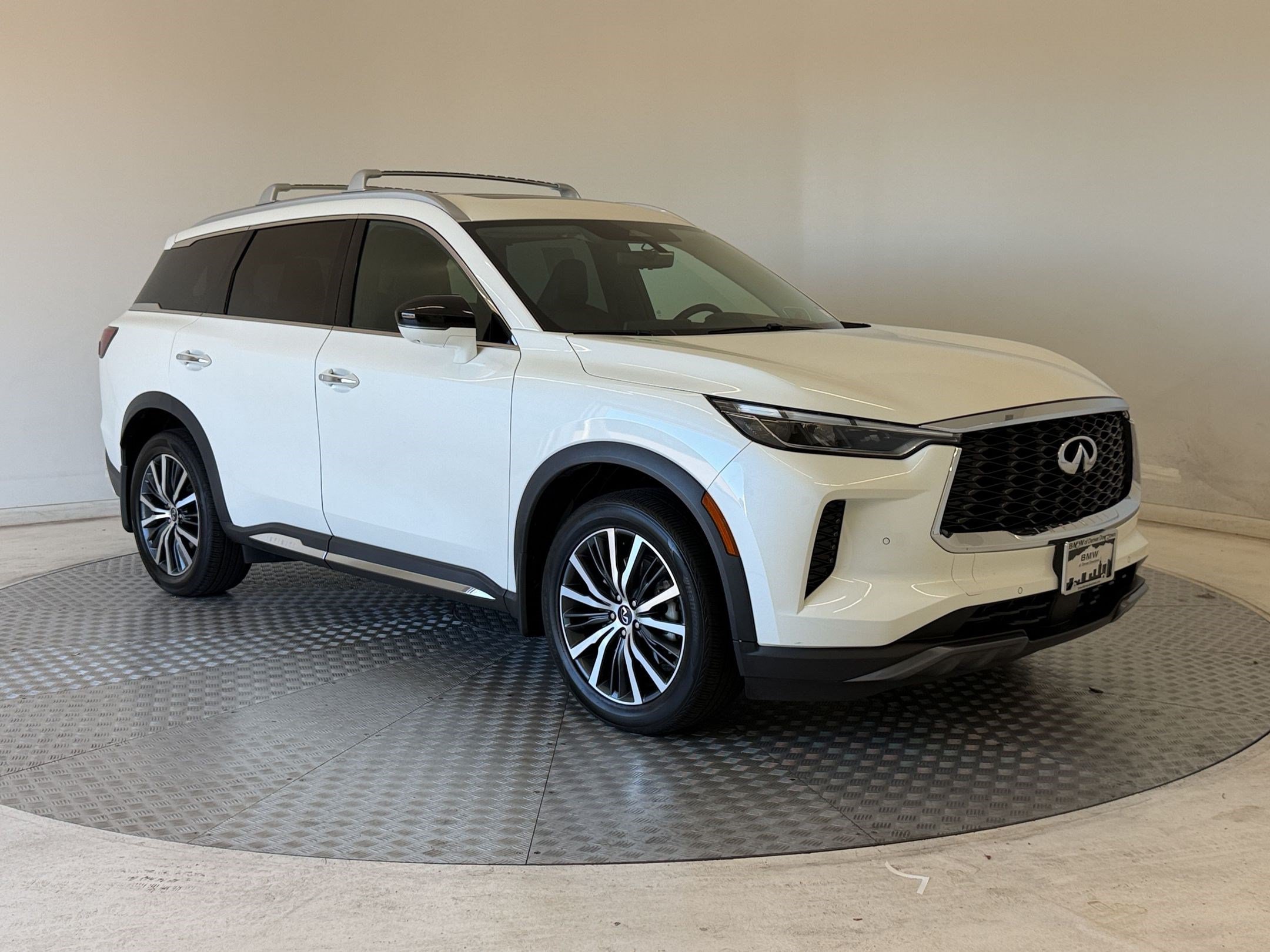 Used 2025 INFINITI QX60 Sensory w/ Vision Package AWD/4WD image 7