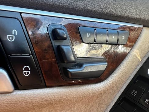 Used 2013 Mercedes-Benz C 300 4MATIC Sedan image 17