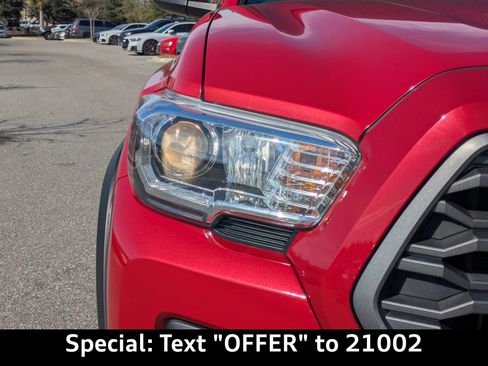 Used 2020 Toyota Tacoma TRD Off-Road image 10