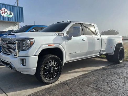 Used 2023 GMC Sierra 3500 Denali w/ Technology Package image 1