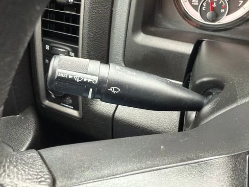 Used 2019 RAM 1500 Express w/ Express Value Package AWD/4WD image 13