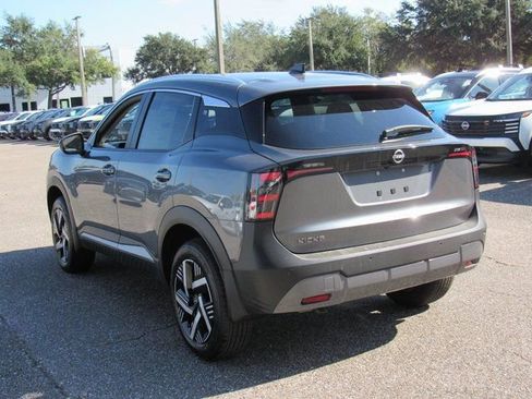 Used 2026 Nissan Kicks SV w/ Illumination Package FWD image 5