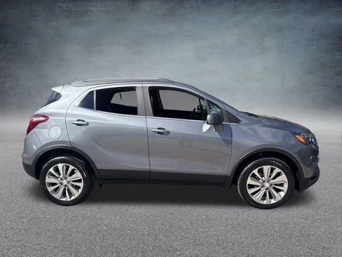 Used 2020 Buick Encore Preferred image 5