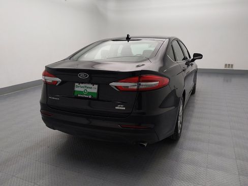 Used 2020 Ford Fusion SE image 7