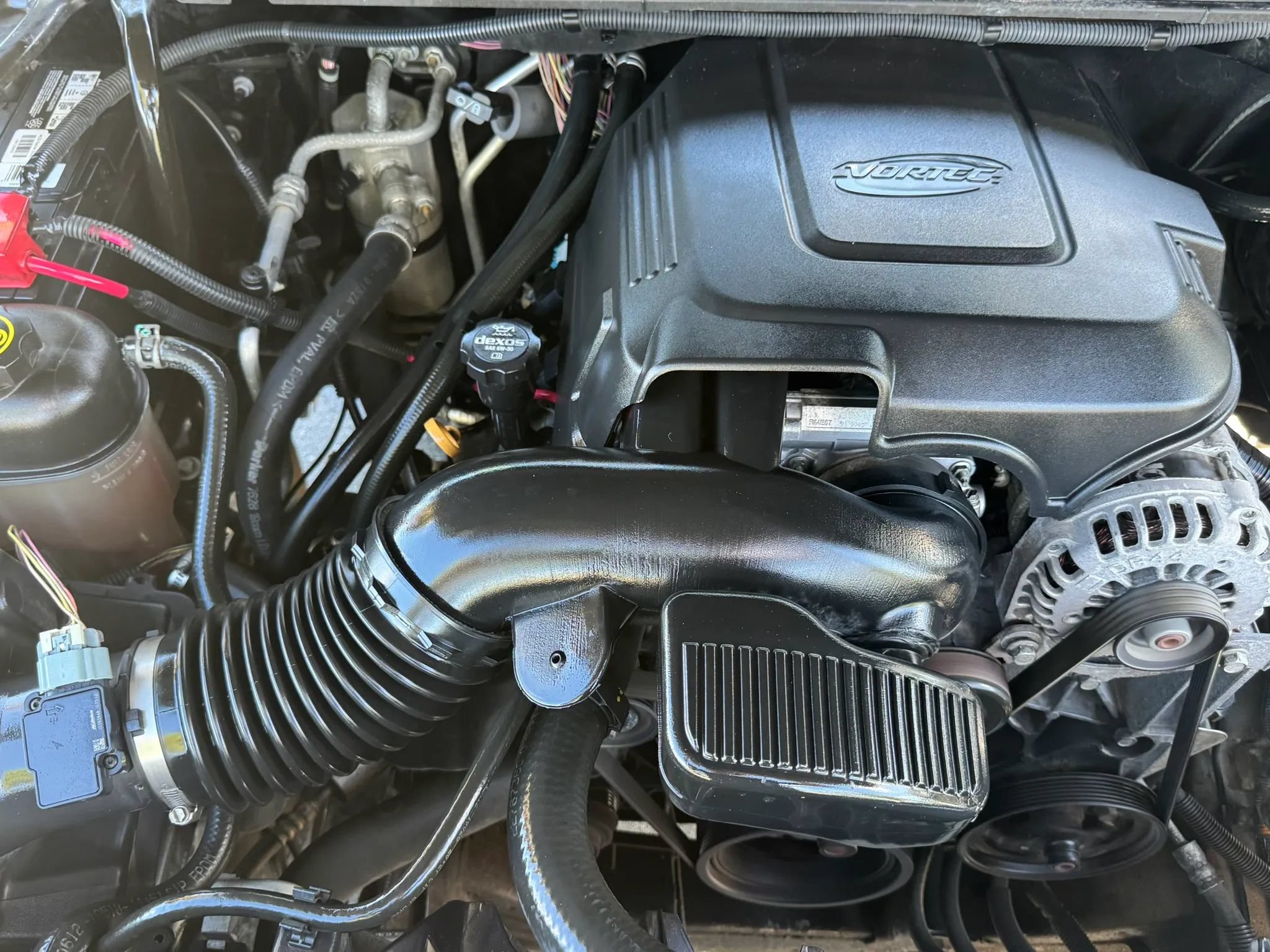 Used 2012 Cadillac Escalade Platinum RWD image 35