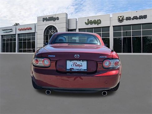 Used 2008 MAZDA MX-5 Miata Grand Touring w/ Premium Pkg image 4