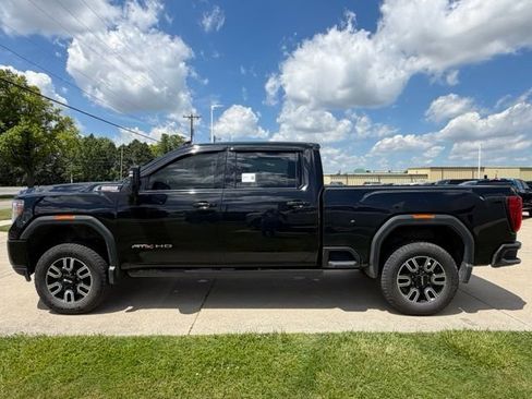 Used 2023 GMC Sierra 2500 AT4 w/ AT4 Premium Plus Package AWD/4WD image 4