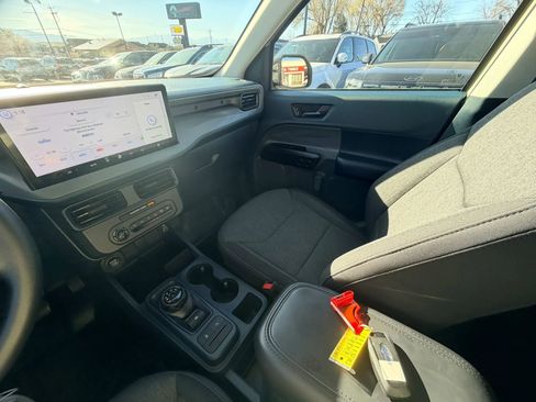 Used 2025 Ford Maverick XLT w/ Black Appearance Package AWD/4WD image 19