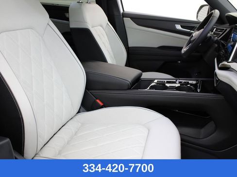 New 2025 Volkswagen Atlas Cross Sport SEL Premium R-Line image 21