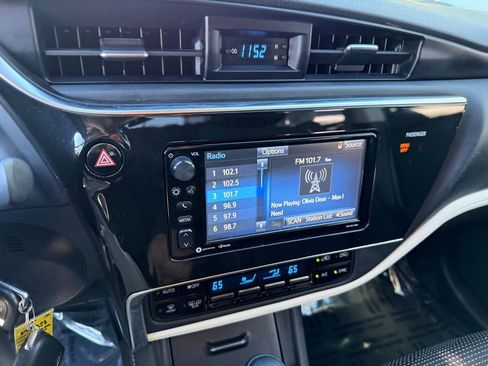 Used 2017 Toyota Corolla iM image 22