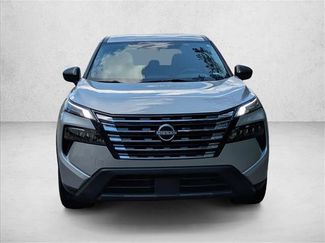 Used 2024 Nissan Rogue S FWD video 2