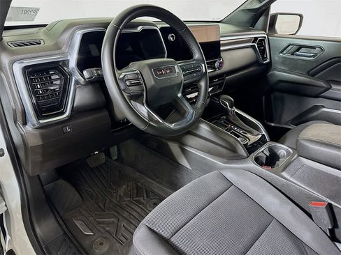 Used 2024 GMC Canyon Elevation image 7