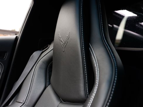 Used 2023 Chevrolet Corvette Stingray Preferred Cpe w/ 2LT image 15