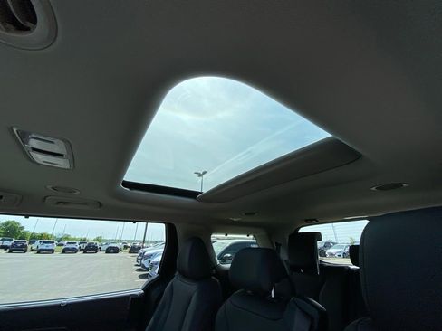 New 2026 Kia Carnival SX Prestige image 29