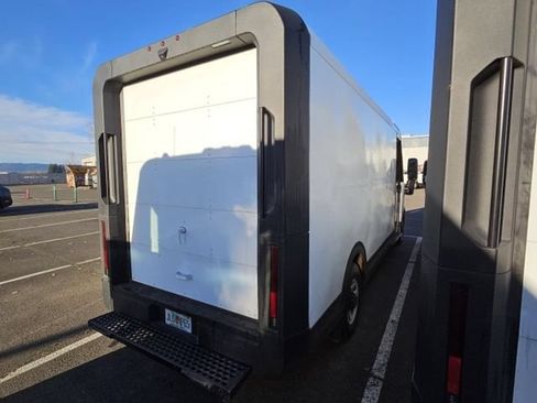 Used 2023 Chevrolet Brightdrop 600 w/ Active Safety Package 2 AWD/4WD image 2