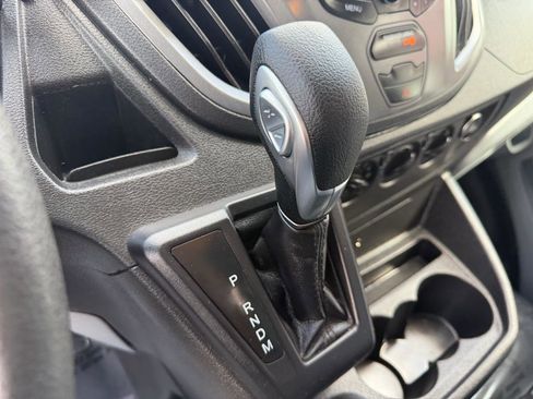 Used 2019 Ford Transit 150 130 Low Roof RWD image 21