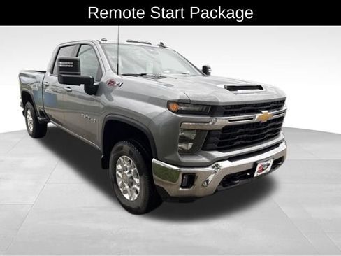 Used 2024 Chevrolet Silverado 2500 LT w/ All Star Edition AWD/4WD image 4