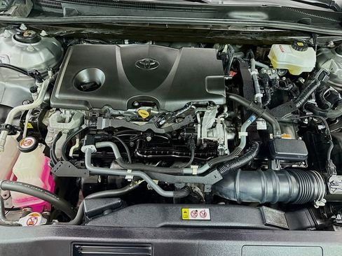 Used 2020 Toyota Camry XLE image 29