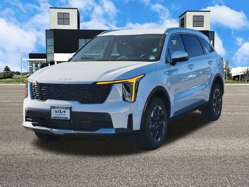 New 2026 Kia Sorento S image 4