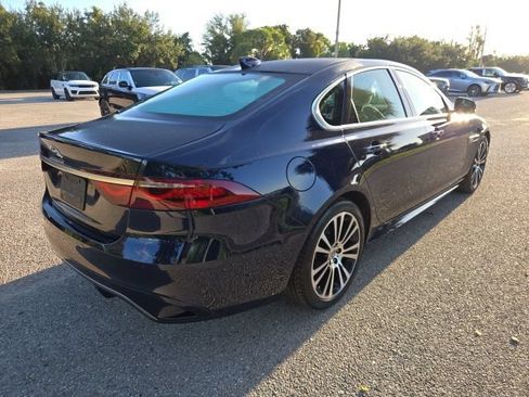 Used 2024 Jaguar XF R-Dynamic SE RWD image 5