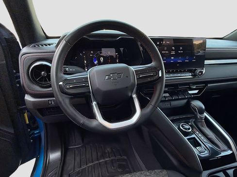 Used 2023 Chevrolet Colorado Z71 w/ Z71 Convenience Package 2 image 11