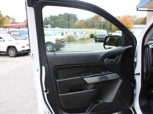 Used 2022 Chevrolet Colorado LT w/ Fleet Safety Package RWD image 14