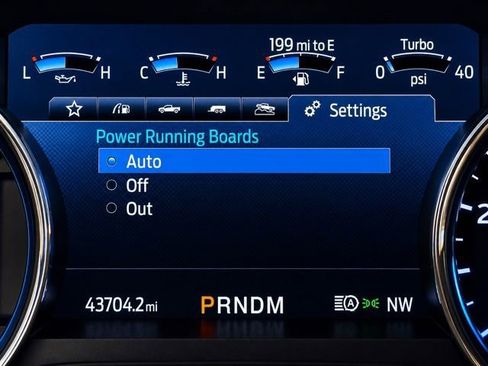 Used 2022 Ford F350 Platinum w/ FX4 Off-Road Package AWD/4WD image 39