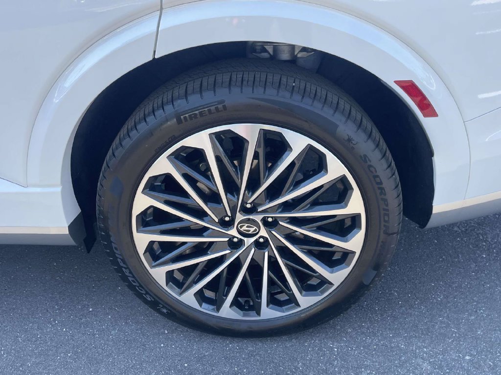 Certified 2026 Hyundai Palisade Calligraphy AWD/4WD image 2