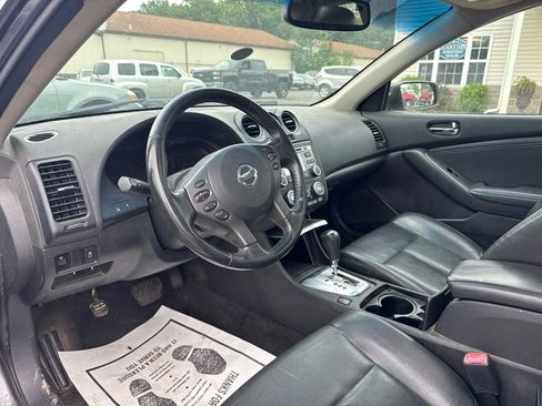 Used 2011 Nissan Altima 2.5 SL w/ 2.5SL Pkg FWD image 12