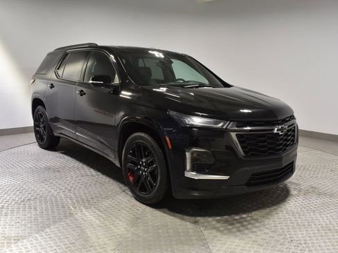 Used 2023 Chevrolet Traverse Premier w/ Redline Edition image 7