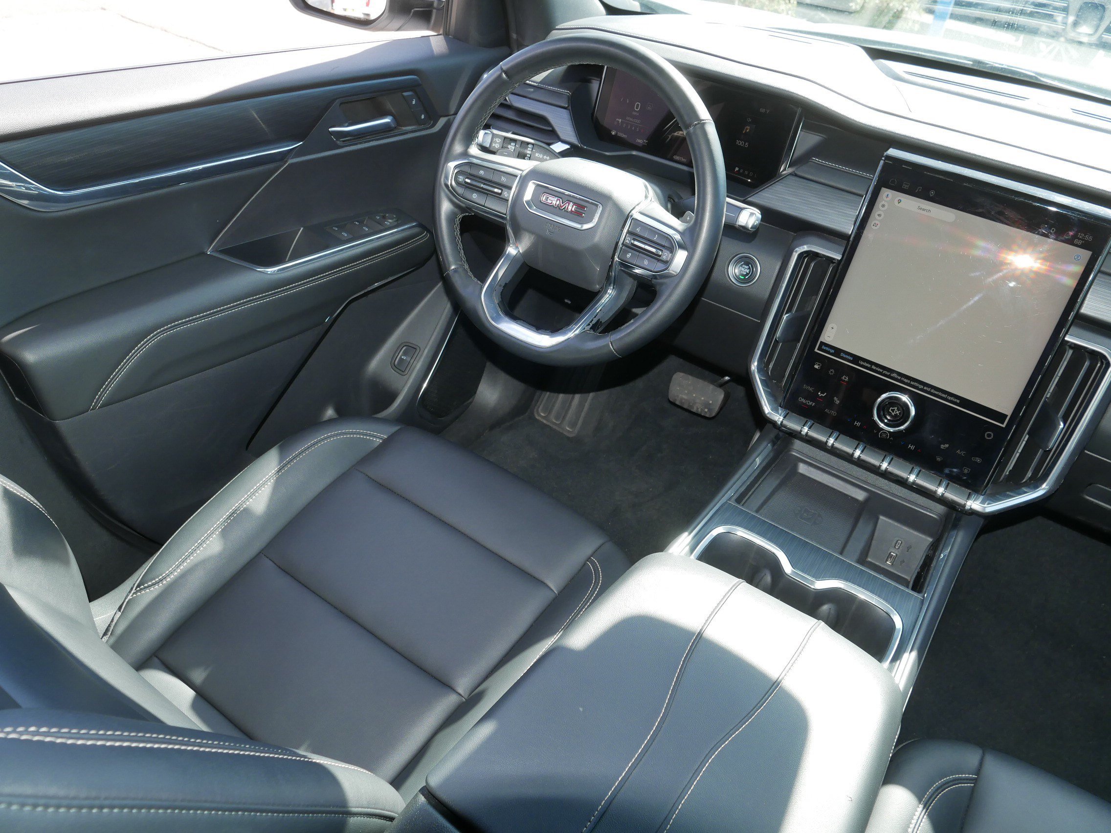 Used 2024 GMC Acadia Elevation AWD/4WD image 9