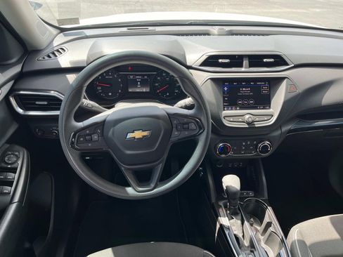 Used 2023 Chevrolet TrailBlazer LT image 13
