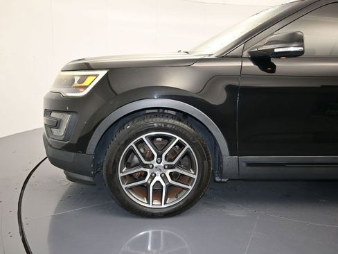 Used 2016 Ford Explorer Sport w/ Equipment Group 401A AWD/4WD image 9