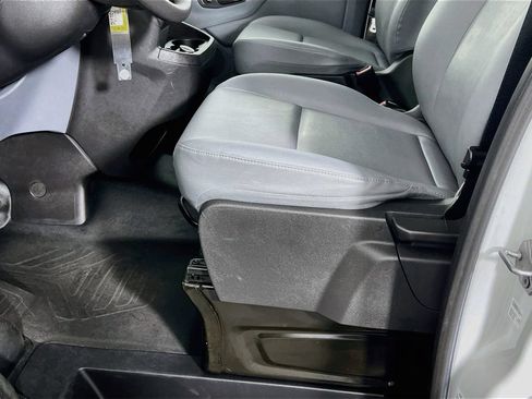 Used 2018 Ford Transit 150 XL RWD image 18