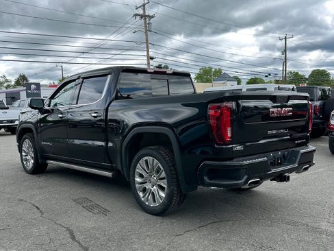 Used 2021 GMC Sierra 1500 Denali w/ Denali Premium Package AWD/4WD image 5