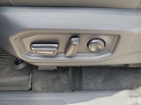 New 2026 Toyota Tundra Limited AWD/4WD image 17