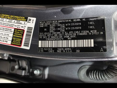 Used 2023 Toyota Highlander XLE FWD image 29